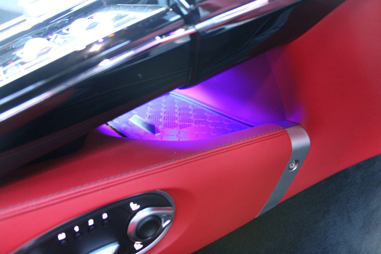 Used Aston Martin Vantage 2025 for sale - 76801089: Photo 37