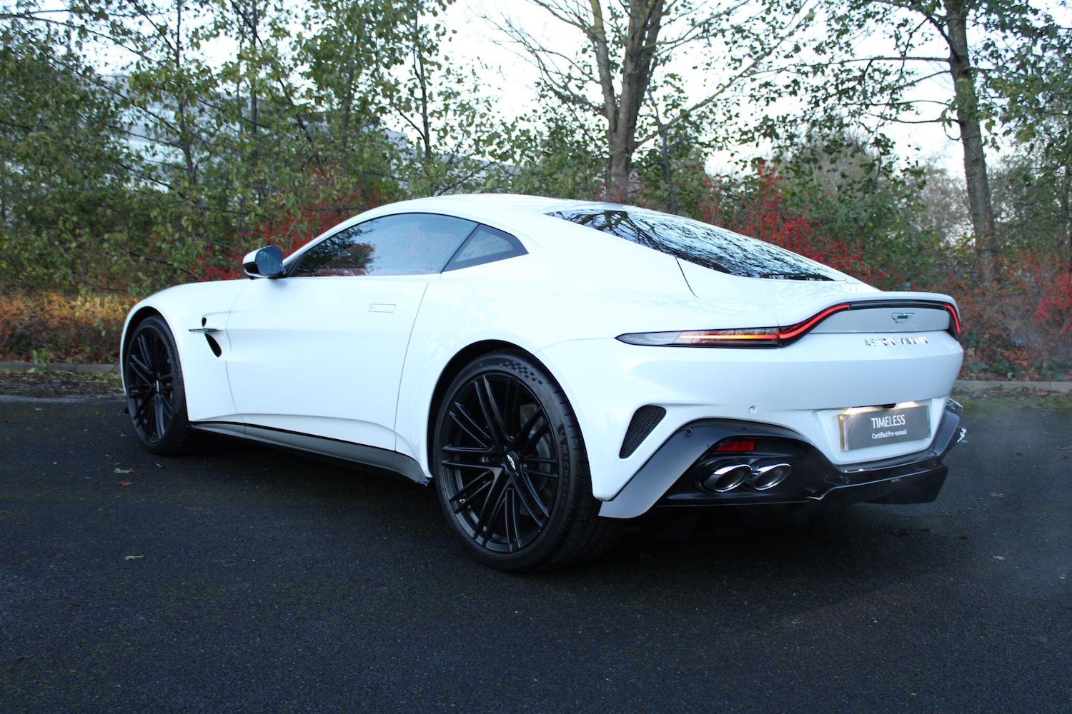 Used Aston Martin Vantage 2025 for sale - 76801089: Photo 4