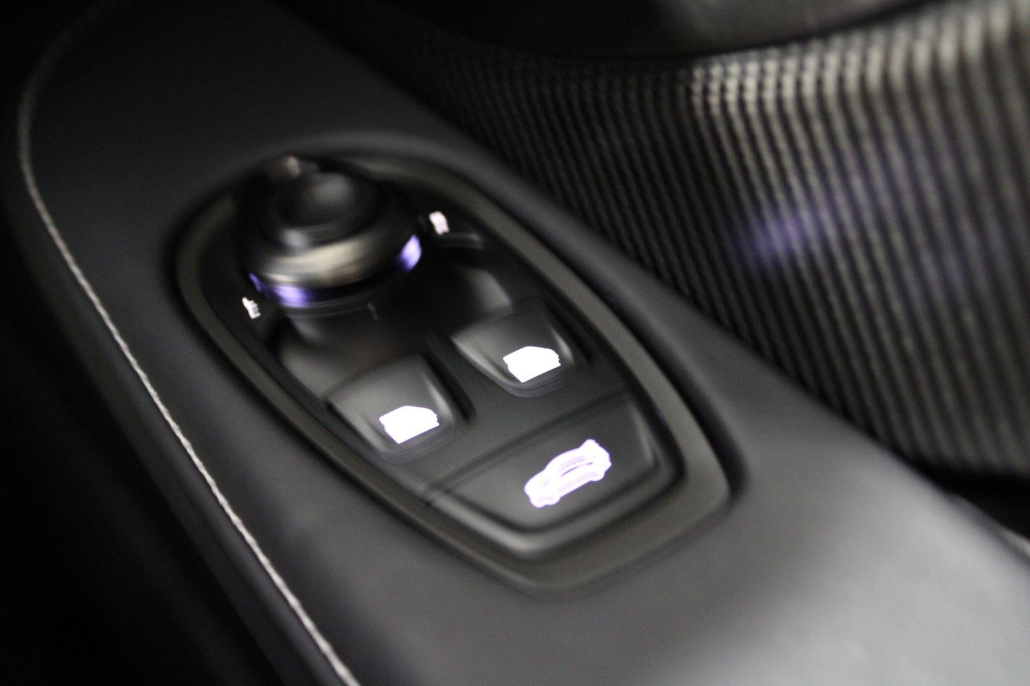 Used Aston Martin Vanquish 2025 for sale - 77575289: Photo 23