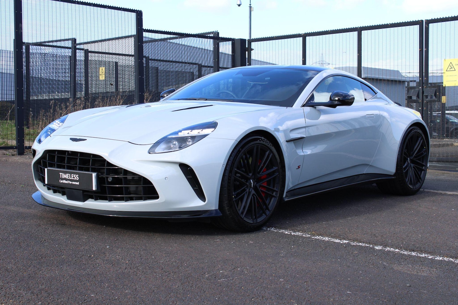 Used Aston Martin Vantage 2025 for sale - 78047490: Photo 18