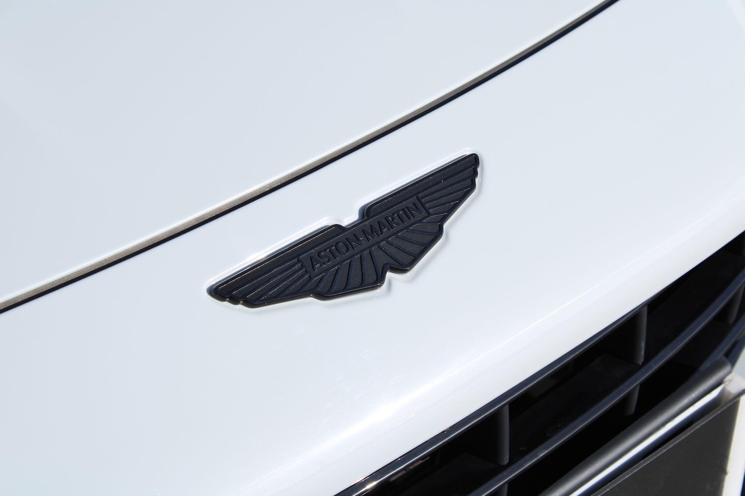 Used Aston Martin Vantage 2025 for sale - 78047490: Photo 19