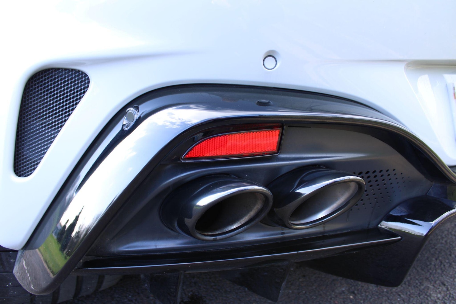 Used Aston Martin Vantage 2025 for sale - 78047490: Photo 37