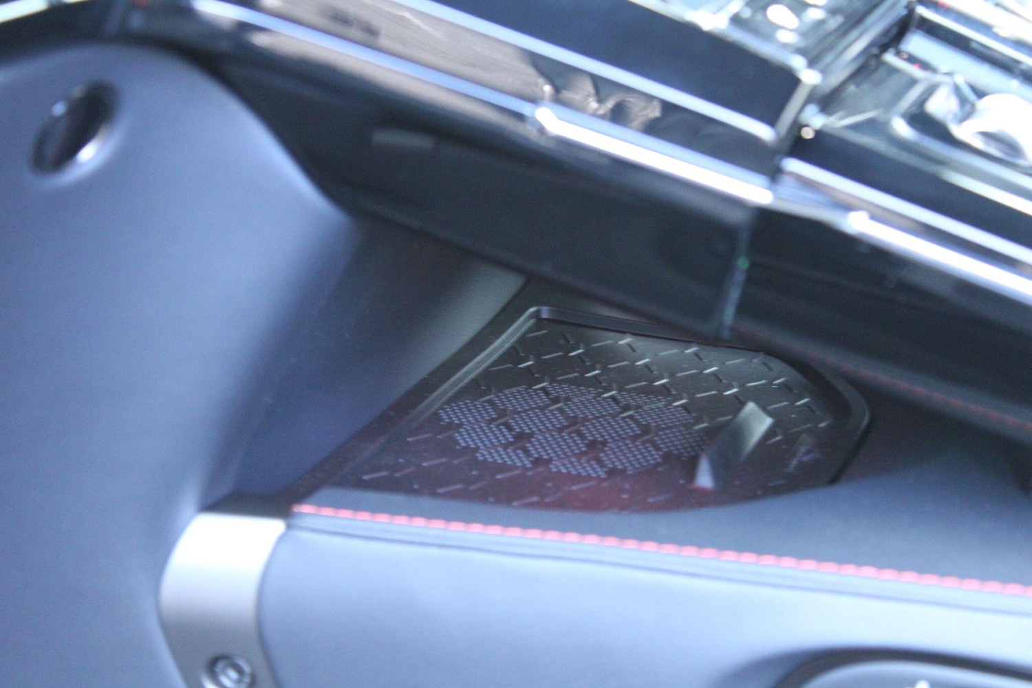 Used Aston Martin Vantage 2025 for sale - 78047490: Photo 43