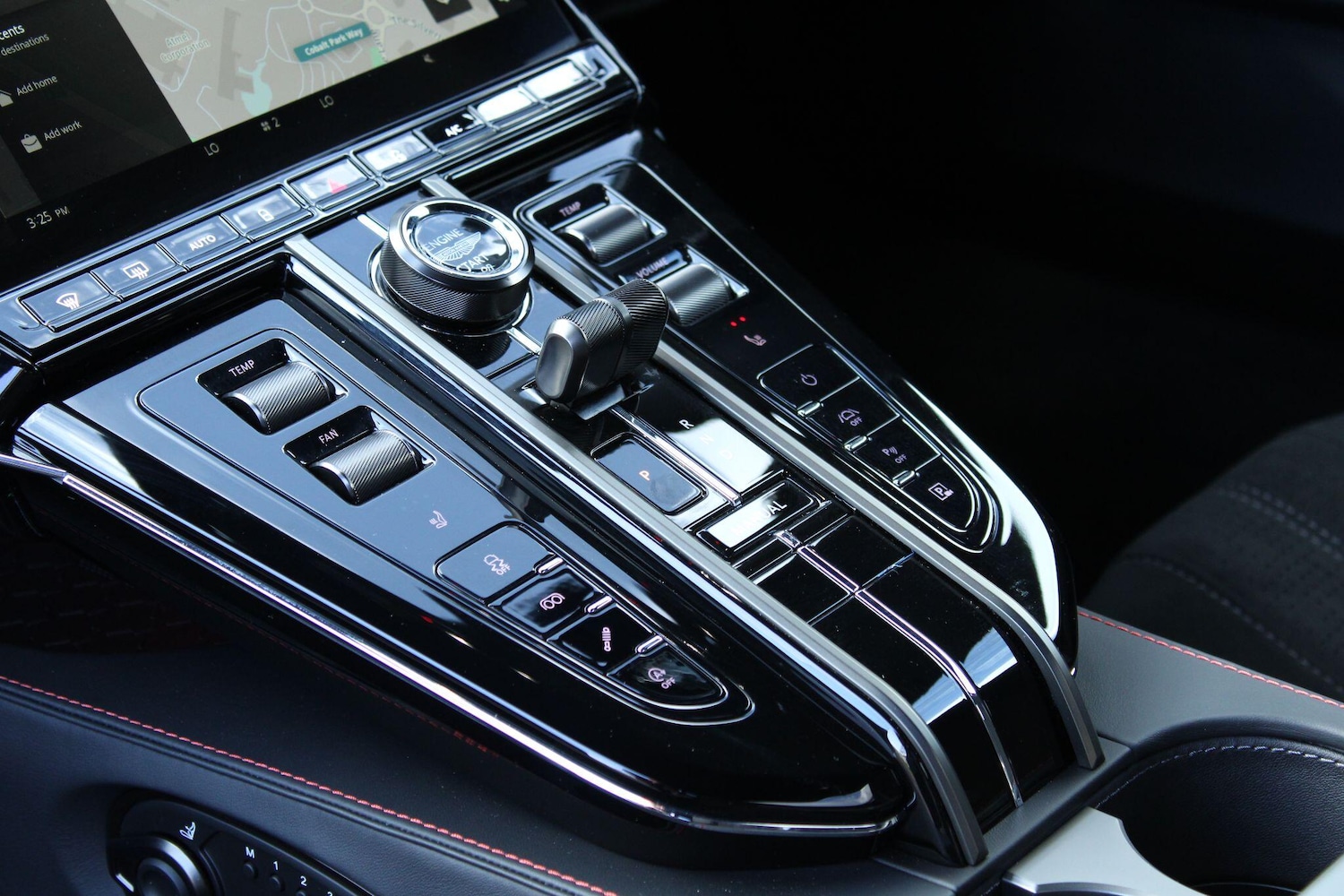 Used Aston Martin Vantage 2025 for sale - 78047490: Photo 44