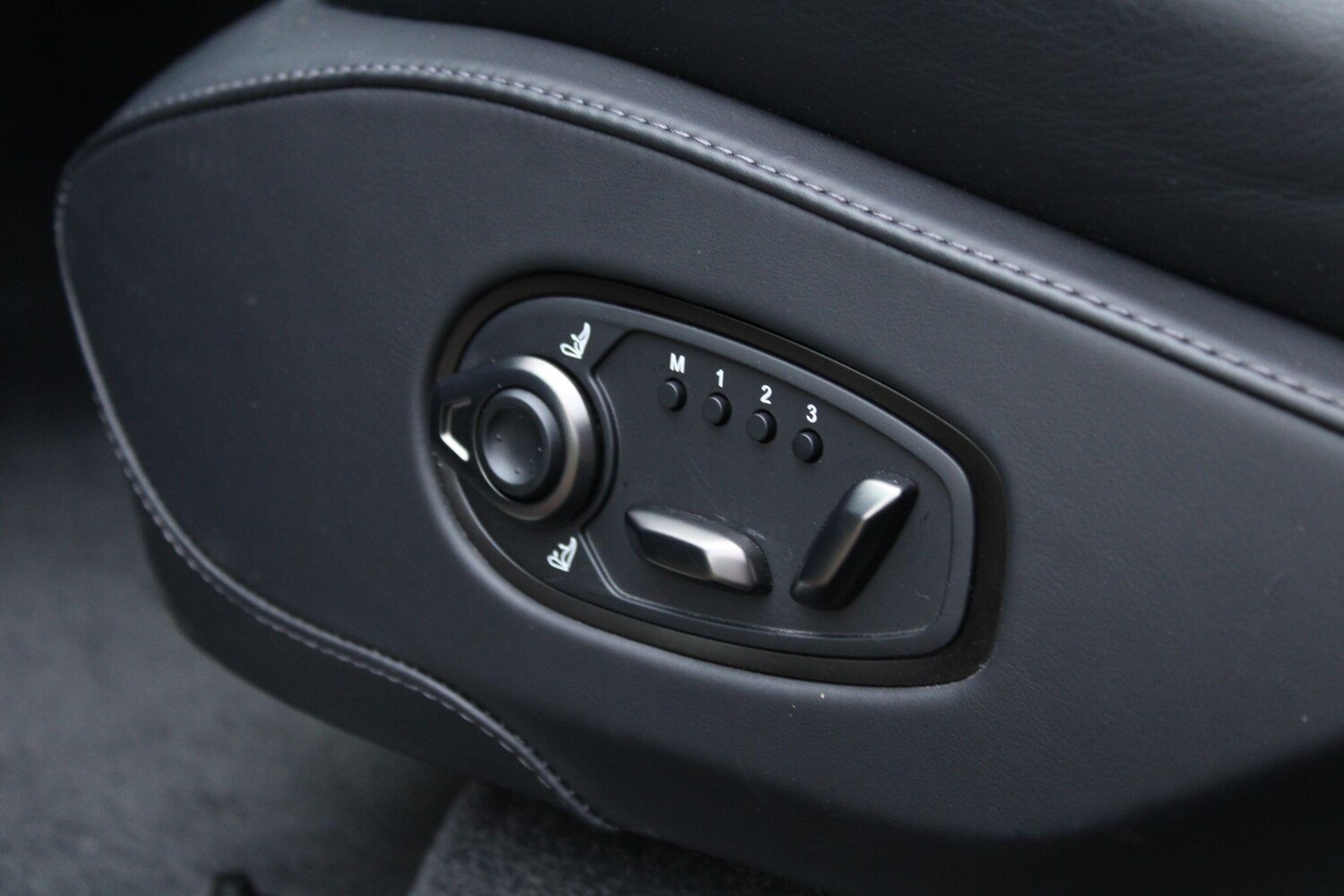 Used Aston Martin DBX for sale - 77808768: Photo 23