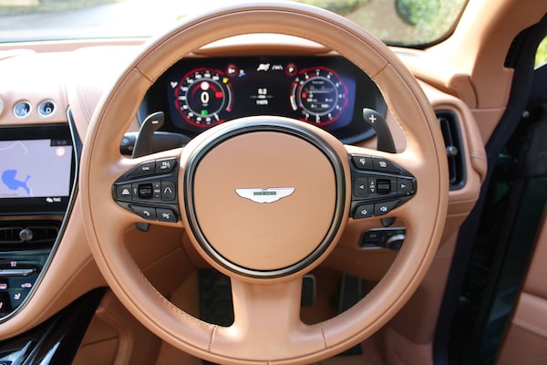 Used Aston Martin DBX 2023 for sale - 75781725: Photo 11