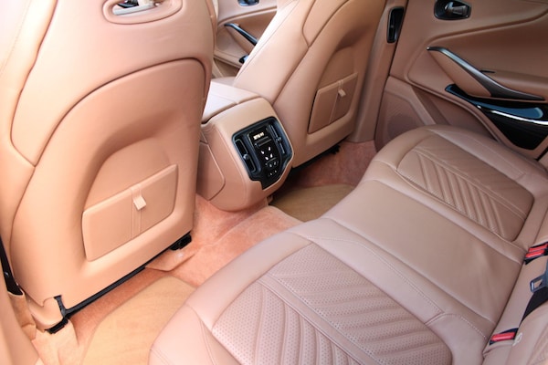 Used Aston Martin DBX 2023 for sale - 75781725: Photo 29