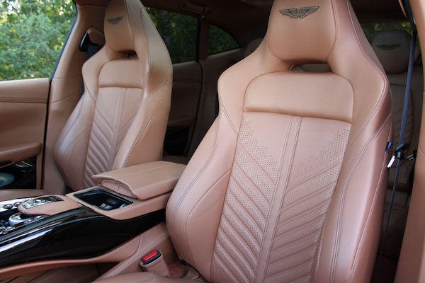 Used Aston Martin DBX 2023 for sale - 75781725: Photo 30