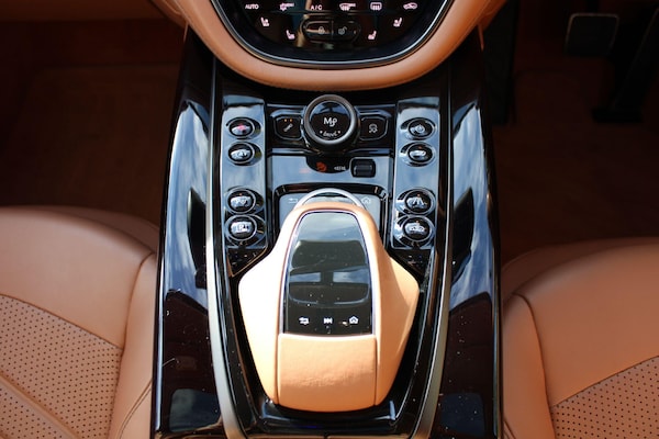 Used Aston Martin DBX 2023 for sale - 75781725: Photo 31