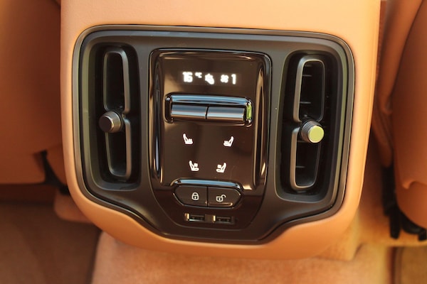 Used Aston Martin DBX 2023 for sale - 75781725: Photo 33