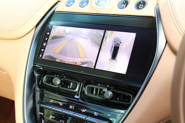 Used Aston Martin DBX 2023 for sale - 75781725: Photo 36