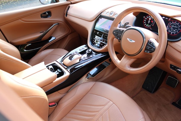 Used Aston Martin DBX 2023 for sale - 75781725: Photo 3