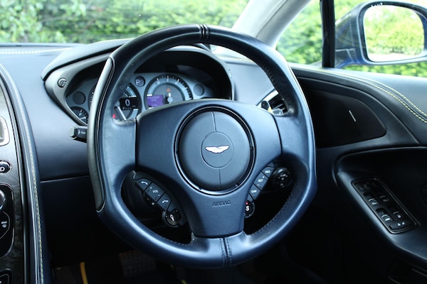 Used Aston Martin Vanquish 2019 for sale - 74887631: Photo 11