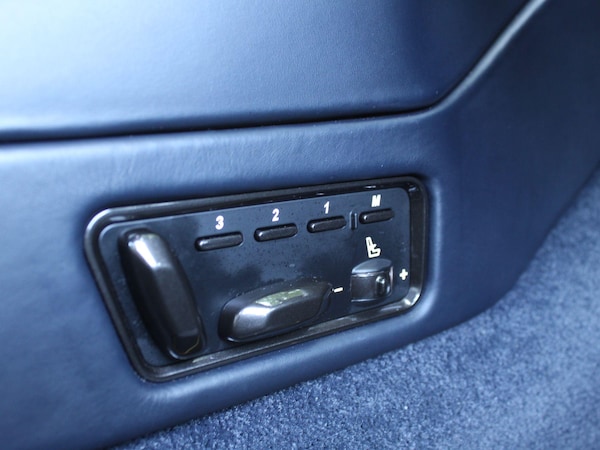 Used Aston Martin Vanquish 2019 for sale - 74887631: Photo 40