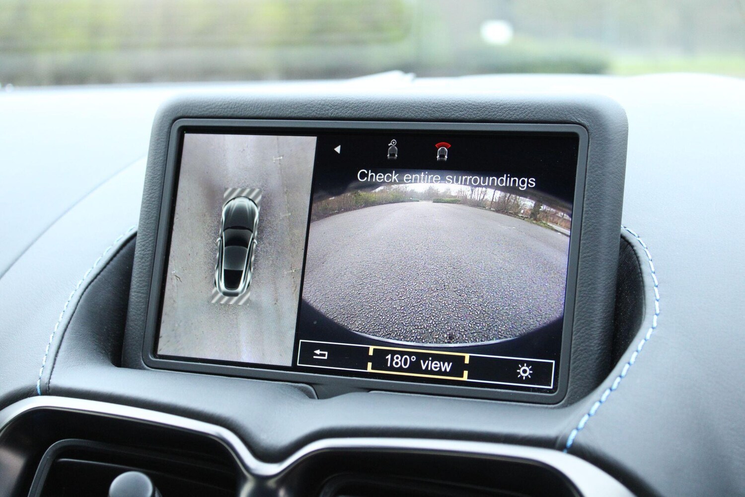 Used Aston Martin Vantage for sale - 78115918: Photo 30