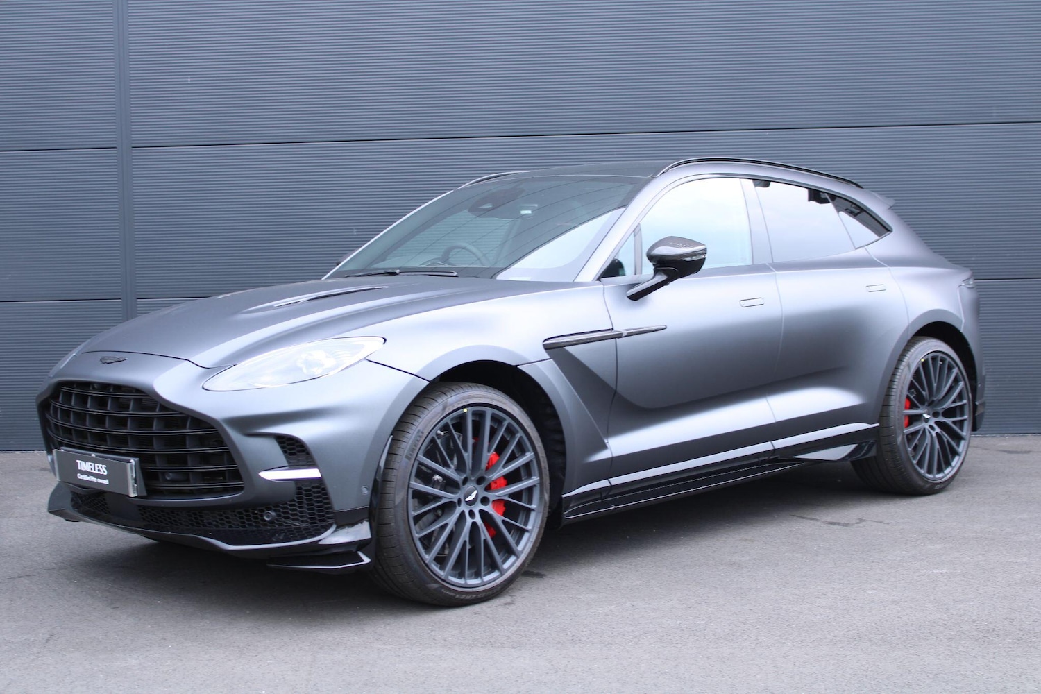 Used Aston Martin DBX 2025 for sale - 76377294: Photo 11