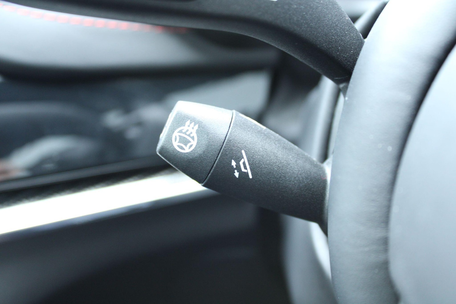Used Aston Martin DBX 2025 for sale - 76377294: Photo 29