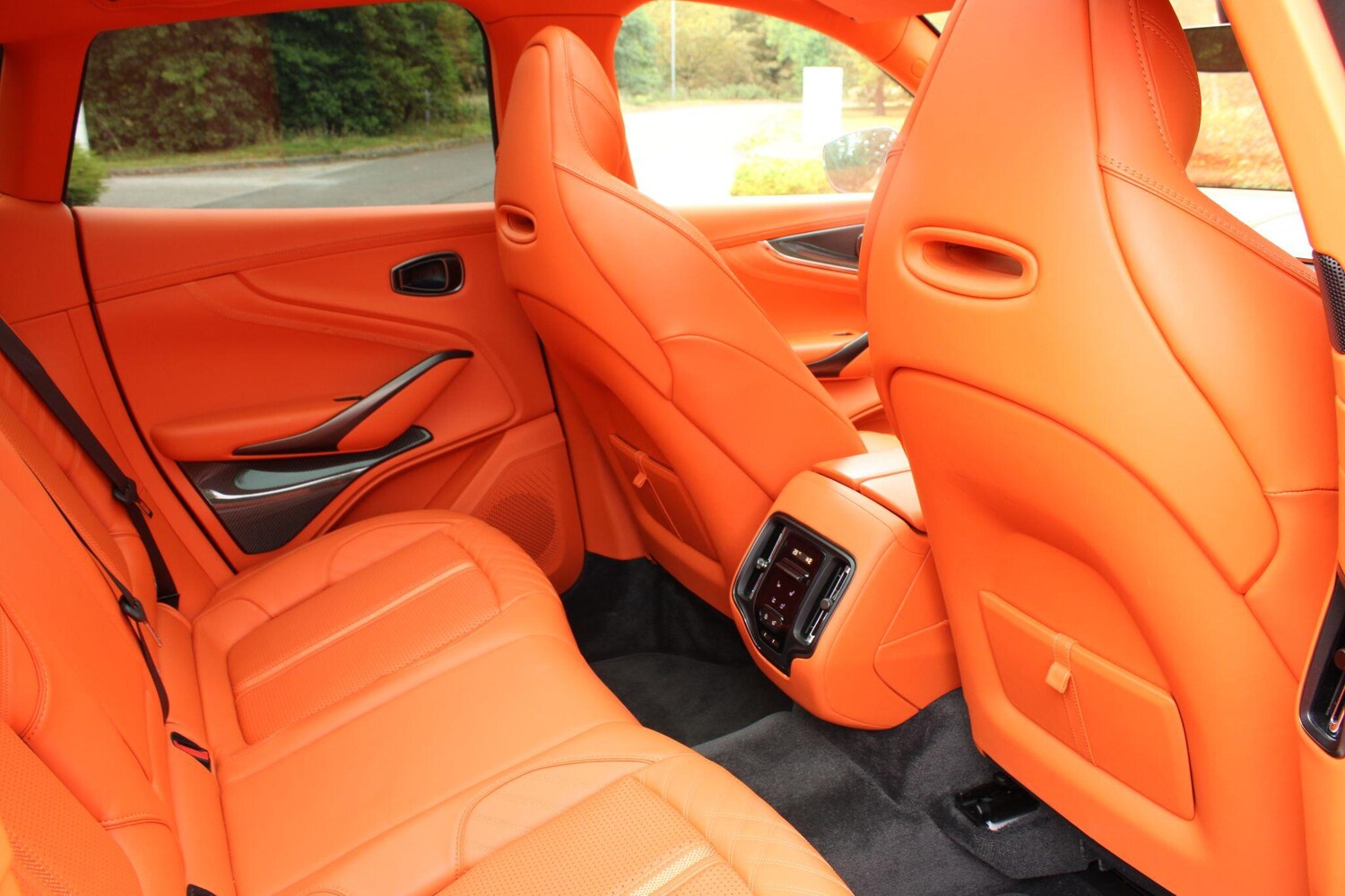 Used Aston Martin DBX 2024 for sale - 76072786: Photo 41