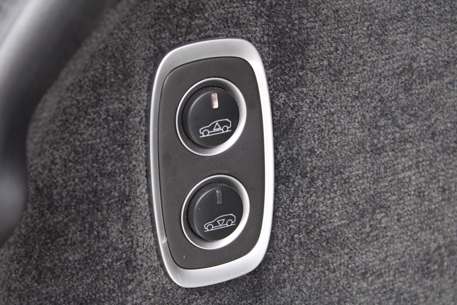 Used Aston Martin DBX 2024 for sale - 76072786: Photo 52