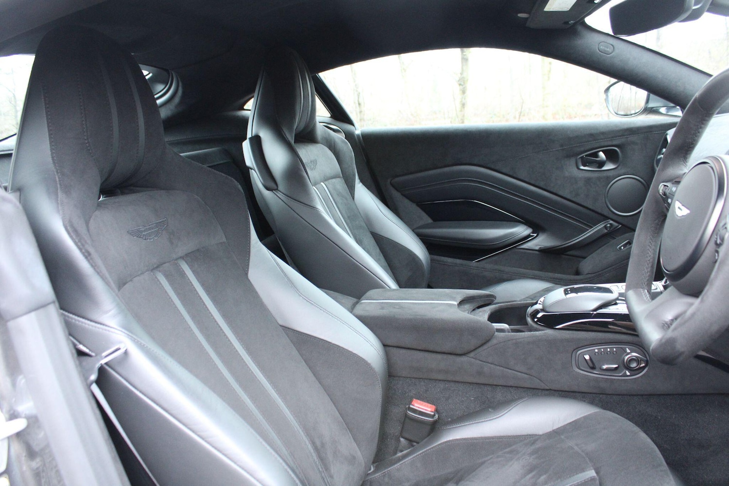 Used Aston Martin Vantage 2021 for sale - 77479286: Photo 10