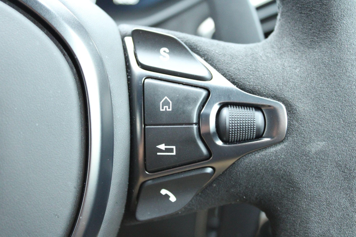 Used Aston Martin Vantage 2021 for sale - 77479286: Photo 15