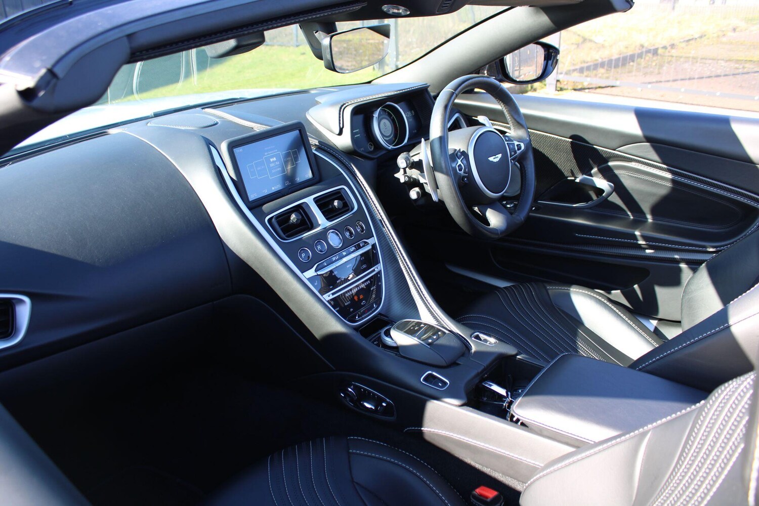 Used Aston Martin DB11 for sale - 77853202: Photo 13