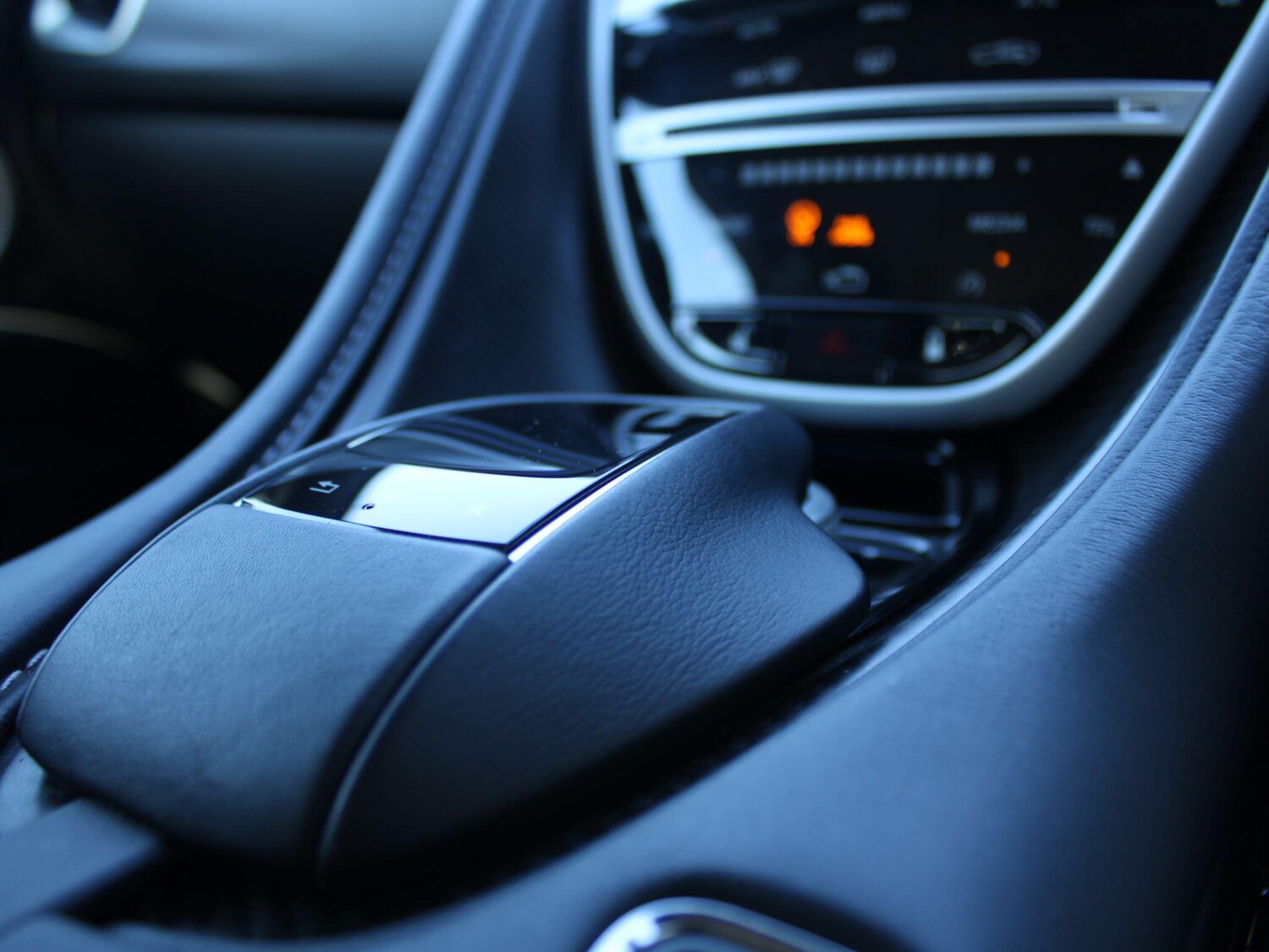 Used Aston Martin DB11 for sale - 77853202: Photo 21