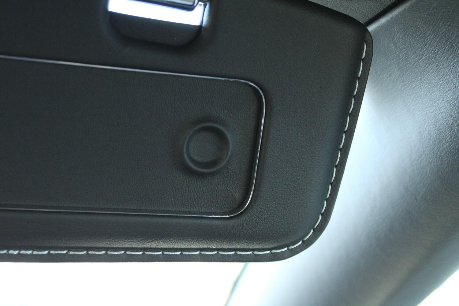 Used Aston Martin DB11 for sale - 77853202: Photo 24