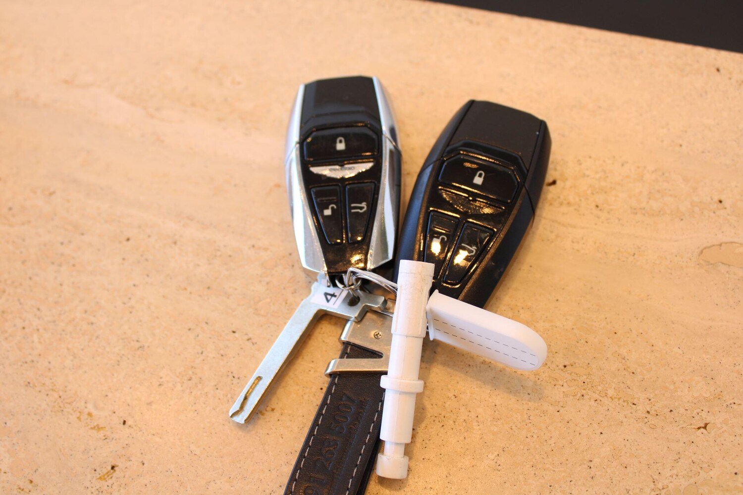 Used Aston Martin DB11 for sale - 77853202: Photo 26