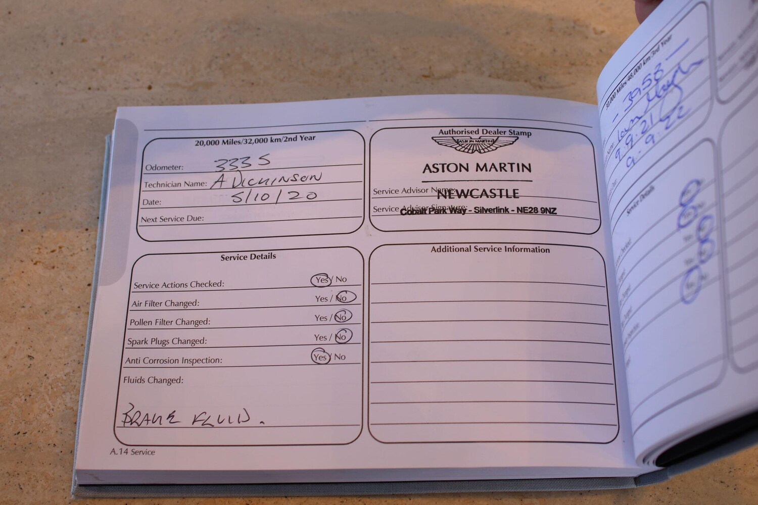 Used Aston Martin DB11 for sale - 77853202: Photo 29