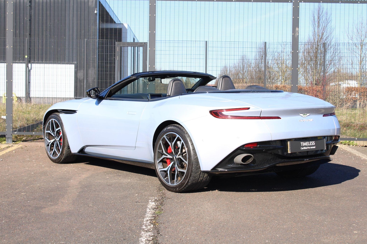 Used Aston Martin DB11 for sale - 77853202: Photo 4