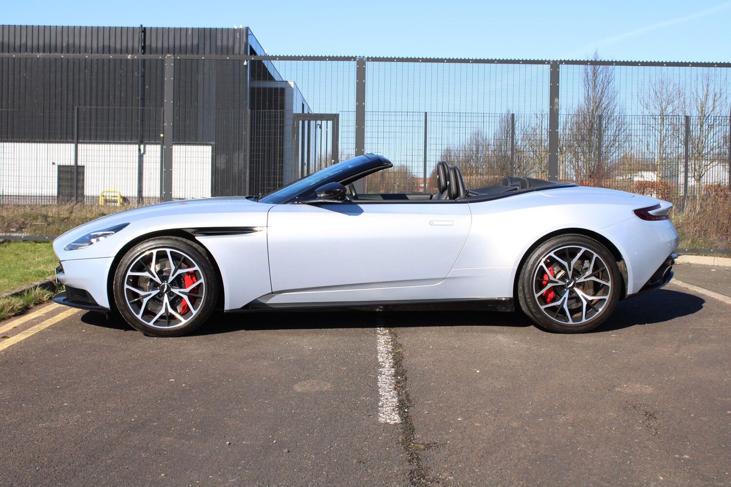 Used Aston Martin DB11 for sale - 77853202: Photo 7