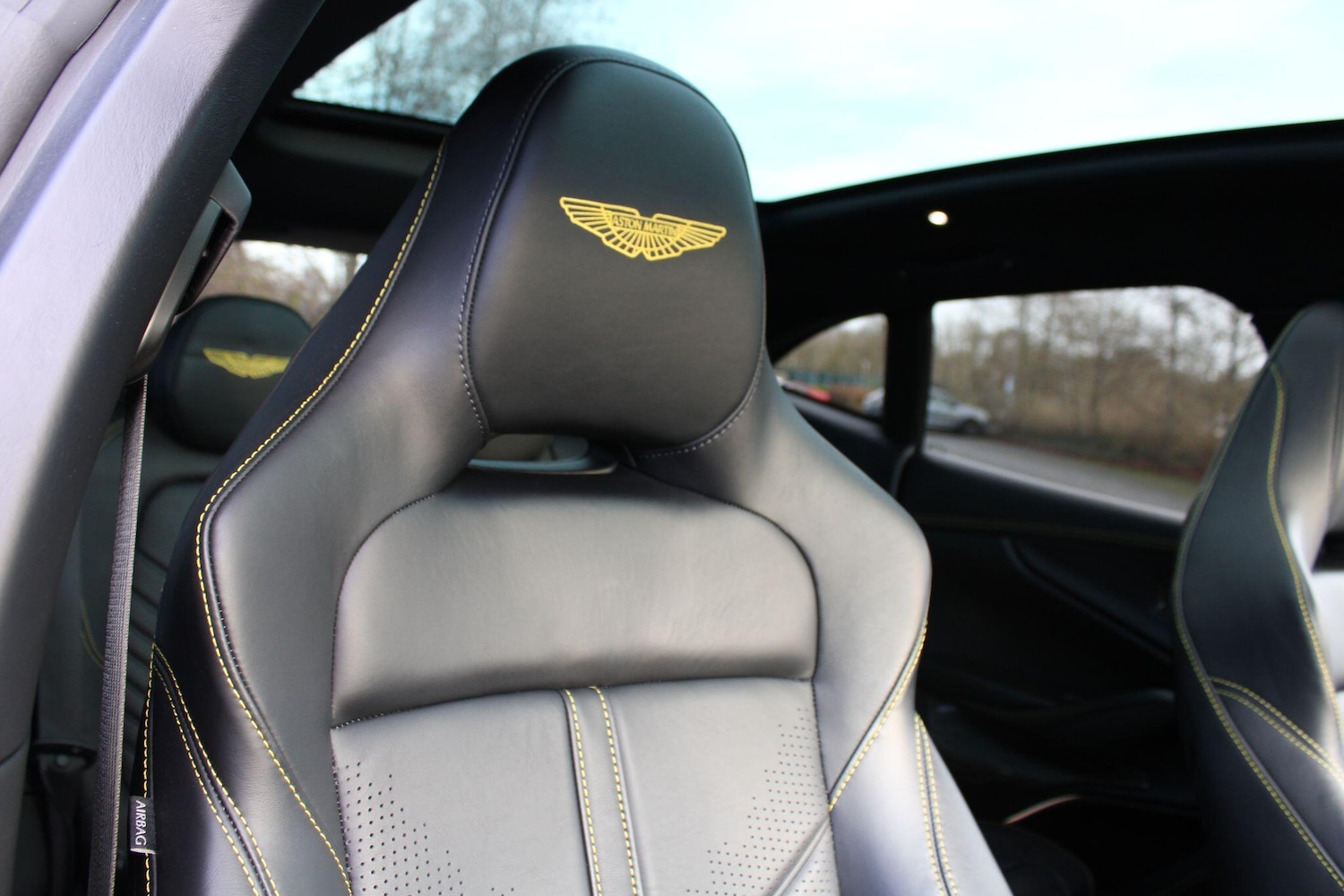 Used Aston Martin DBX 2024 for sale - 77216155: Photo 13