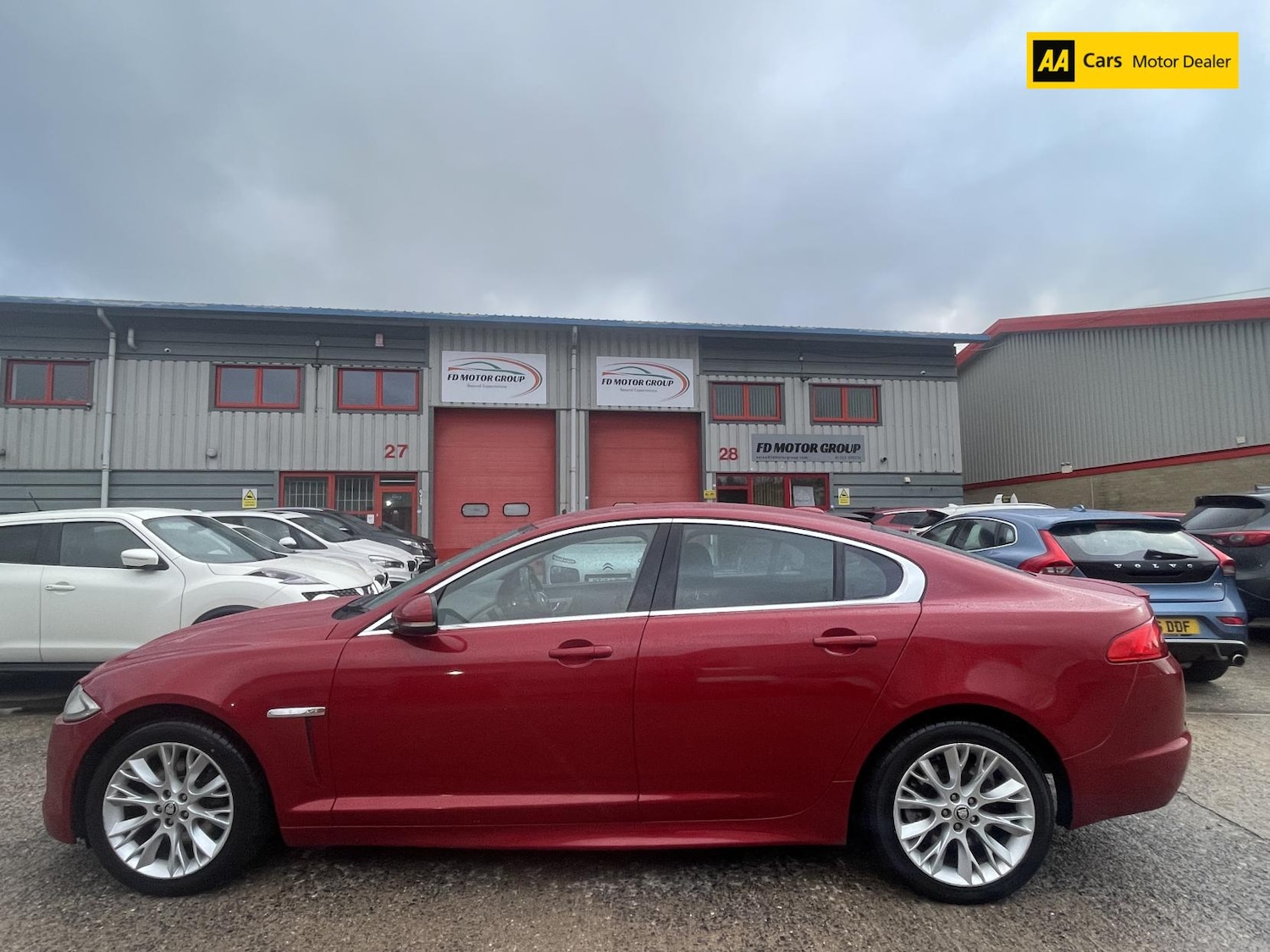 Used Jaguar XF 2012 for sale - 77312462: Photo 4