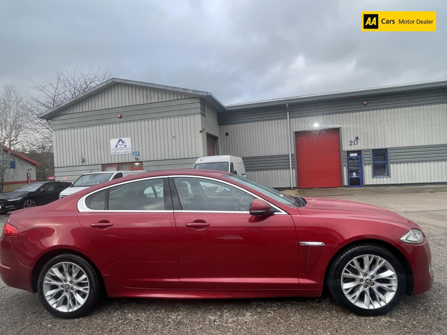 Used Jaguar XF 2012 for sale - 77312462: Photo 8