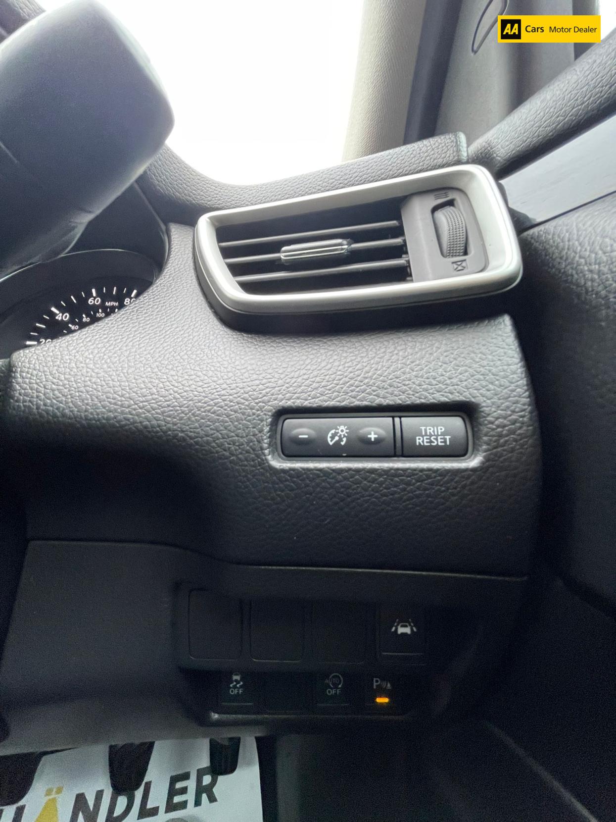 Used Nissan Qashqai 2015 for sale - 76595472: Photo 24