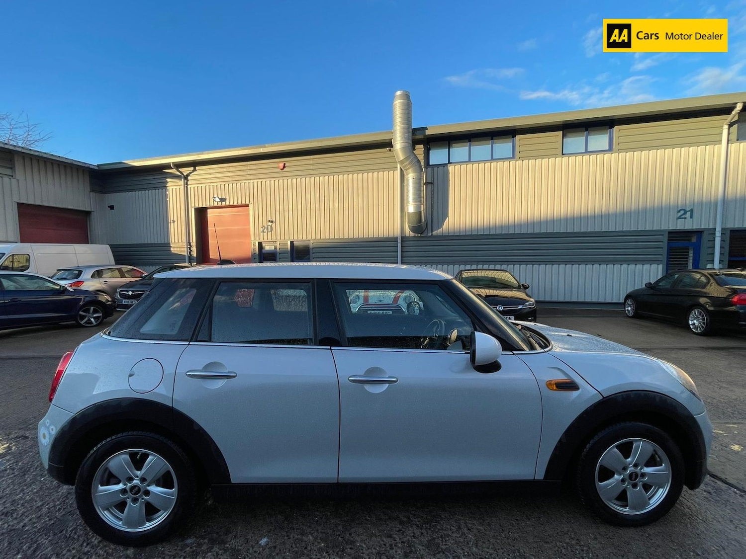 Used MINI Hatch 2015 for sale - 76635467: Photo 9