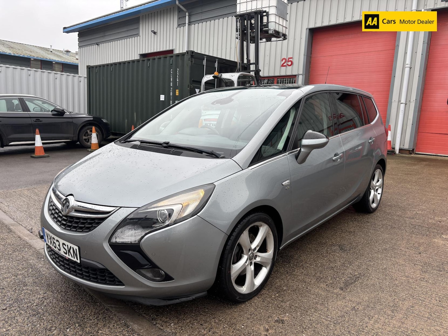 Used Vauxhall Zafira 2013 for sale - 77804011: Photo 3