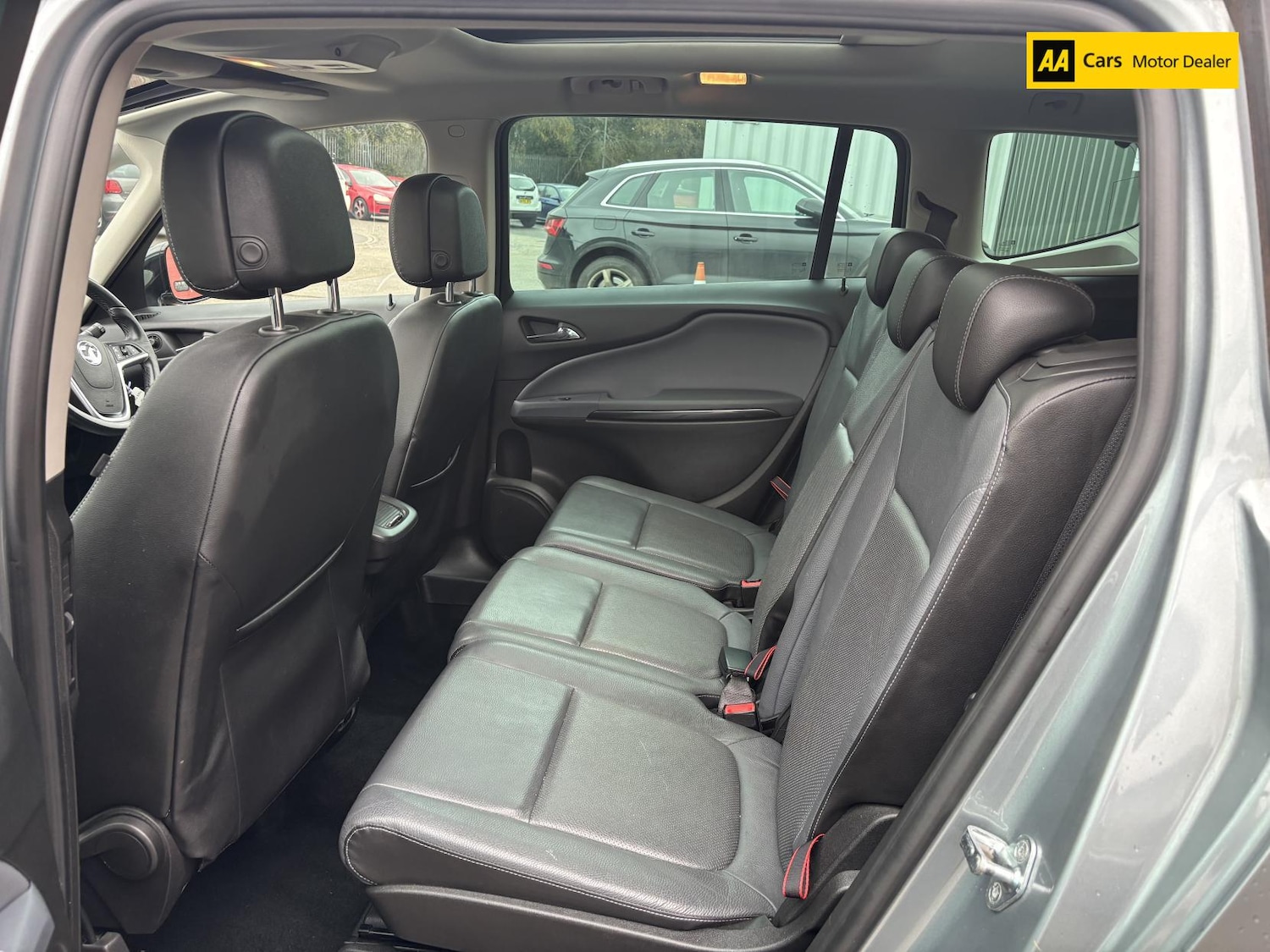 Used Vauxhall Zafira 2013 for sale - 77804011: Photo 8