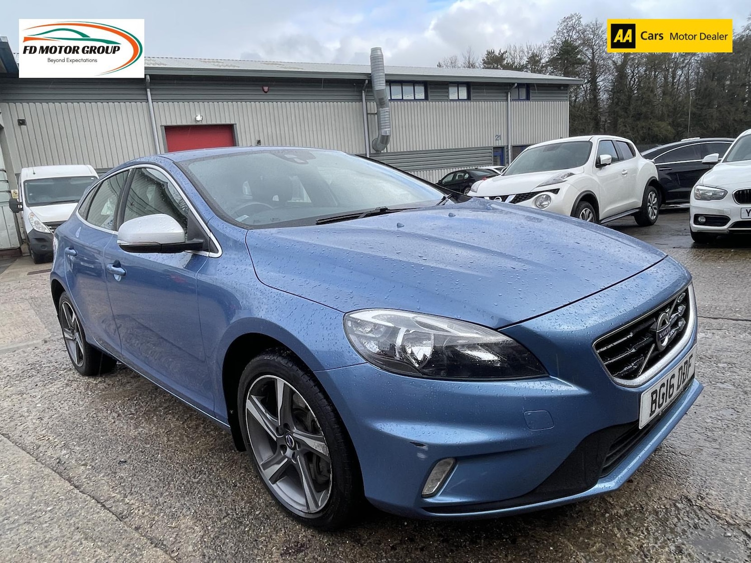 Used Volvo V40 2016 for sale - 77289547: Photo 1