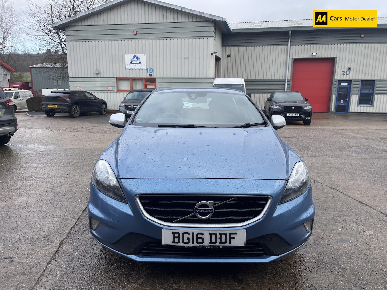 Used Volvo V40 2016 for sale - 77289547: Photo 2