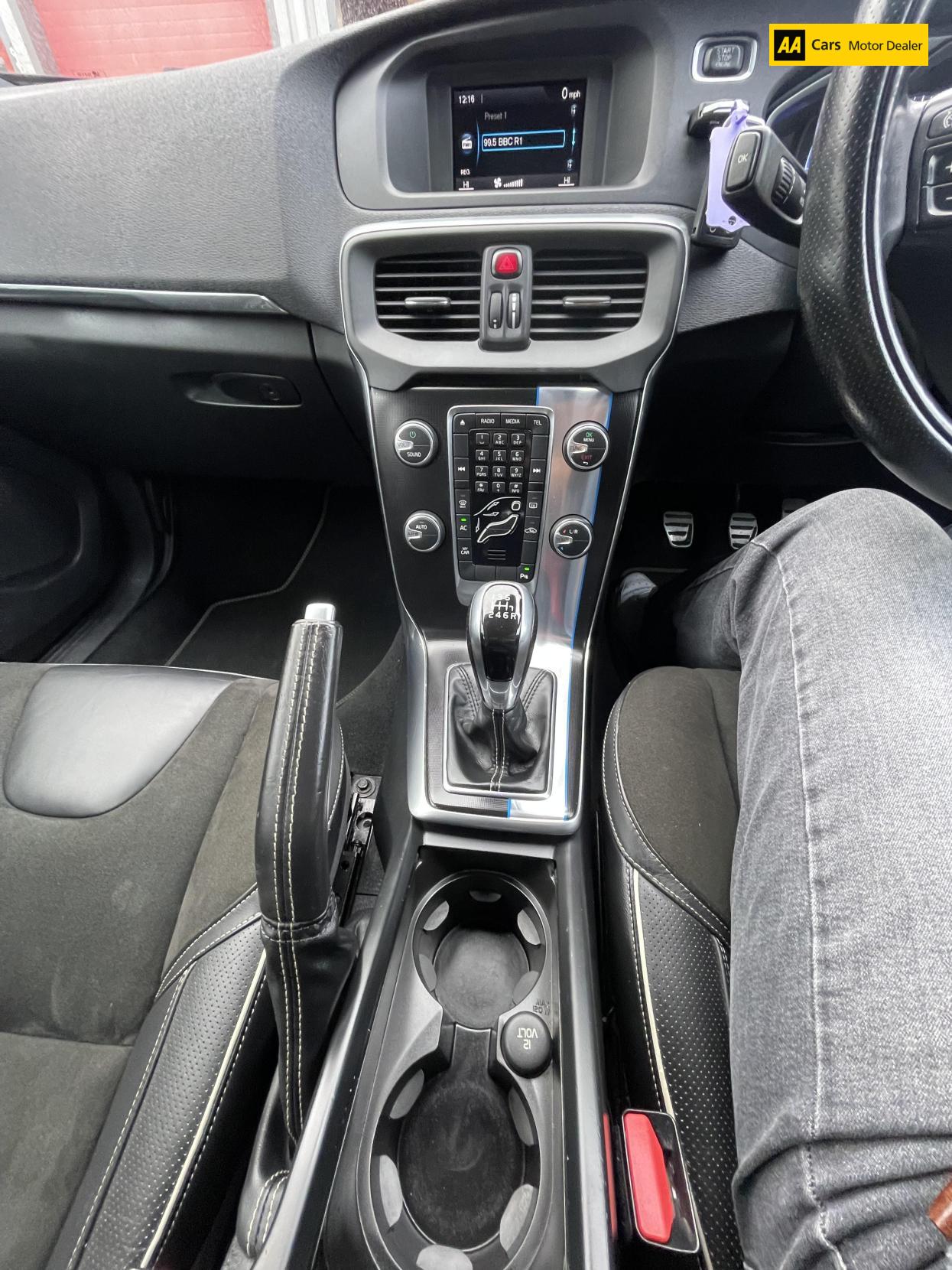 Used Volvo V40 2016 for sale - 77289547: Photo 23