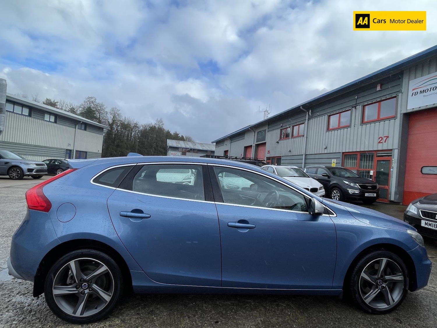 Used Volvo V40 2016 for sale - 77289547: Photo 8