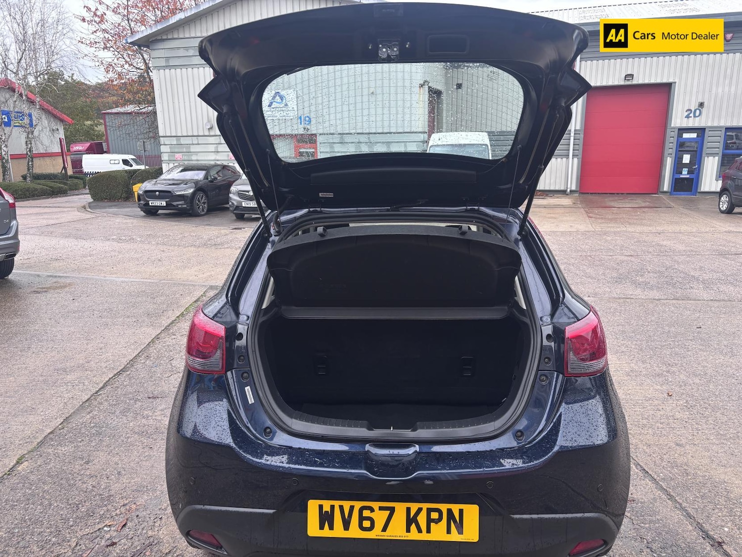 Used Mazda Mazda2 2017 for sale - 76486915: Photo 21