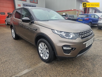 Used Land Rover Discovery Sport 2015 for sale - 75914686: Photo