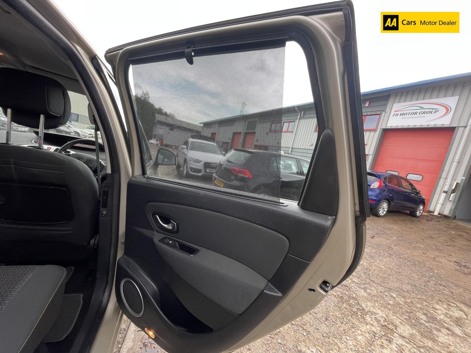 Used Renault Scenic 2010 for sale - 76486918: Photo 24