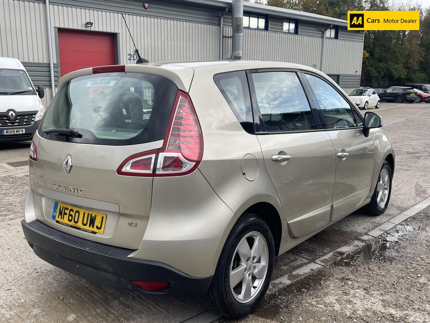 Used Renault Scenic 2010 for sale - 76486918: Photo 8