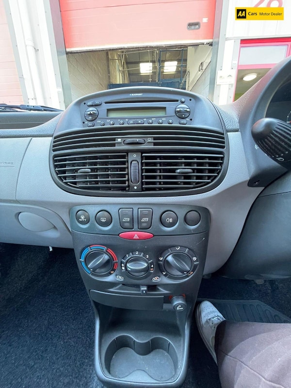 Used Fiat Punto 2003 for sale - 76162170: Photo 13