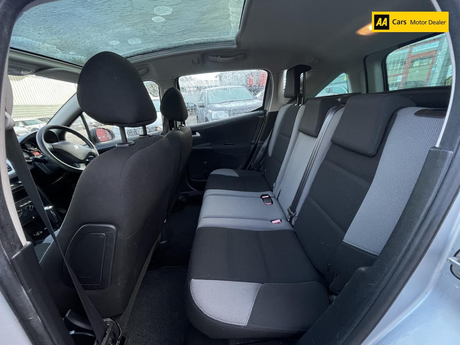 Used Peugeot 207 2009 for sale - 76709818: Photo 14