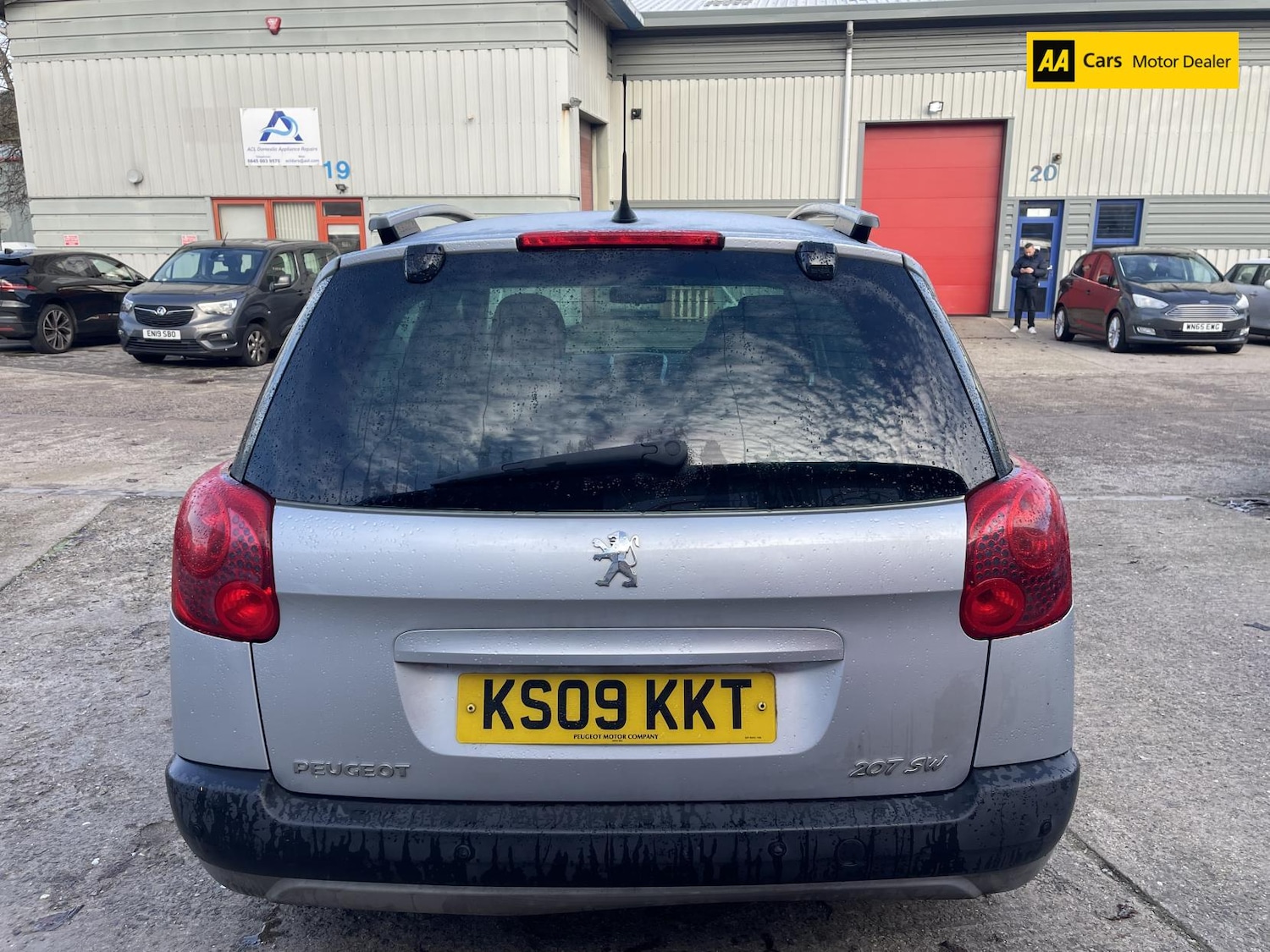 Used Peugeot 207 2009 for sale - 76709818: Photo 6